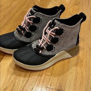 Sorel Black and Pink Kids Boots